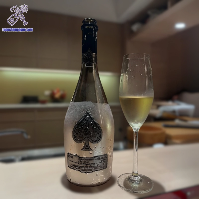 Đánh giá rượu armand de brignac silver