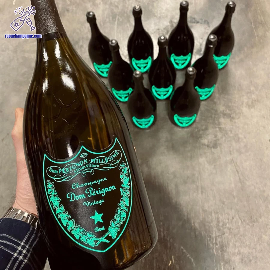 Giới thiệu sản phẩm rượu Dom Perignon Luminous