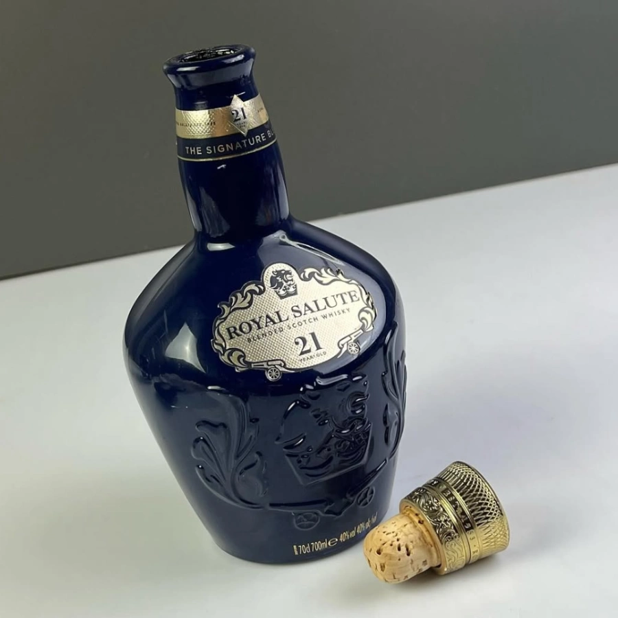 Khám Phá Các Loại Rượu Chivas 21 Hảo Hạng