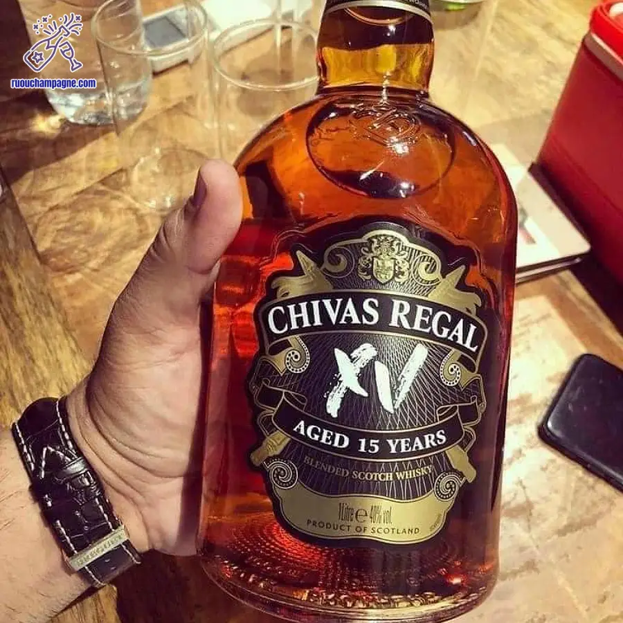 Thưởng thức Chivas XV 1000ml chuẩn dân sành rượu