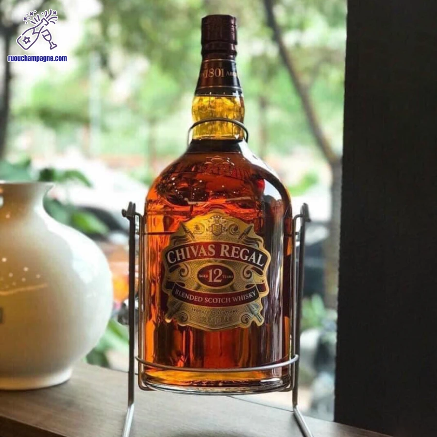 Hương vị tương xứng với giá Chivas 12 4.5 lít