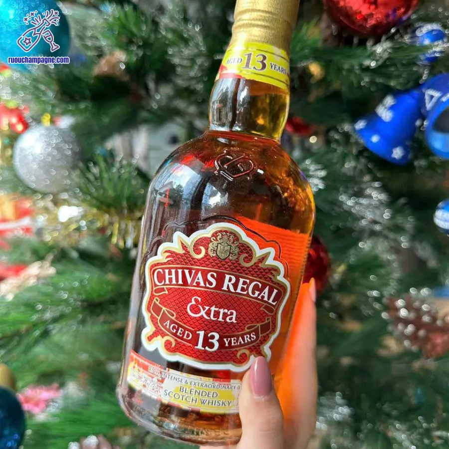 Cách phục vụ rượu Chivas Regal 13 Extra đúng chuẩn