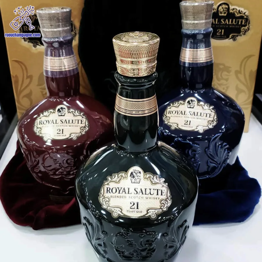 Cách phục vụ Royal Salute 21 Đỏ chuẩn mực