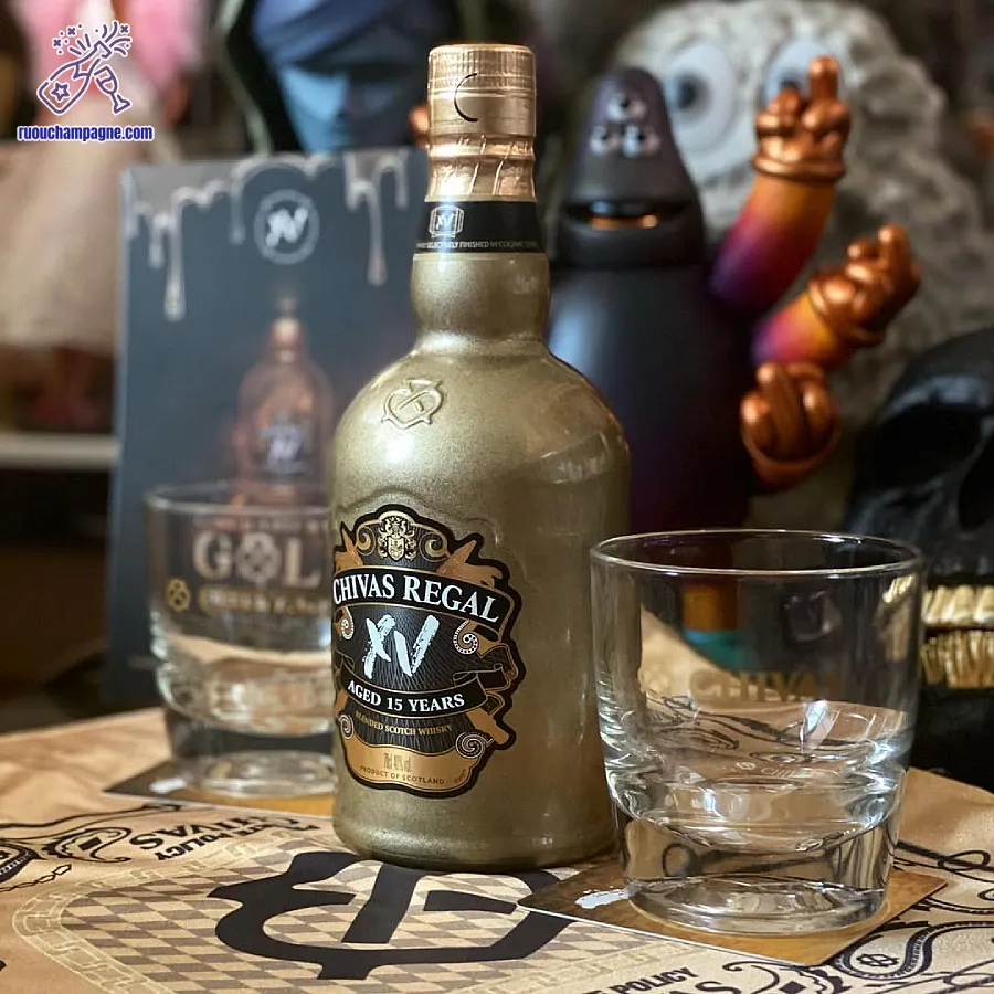 Giới thiệu về rượu Chivas 15 Gold