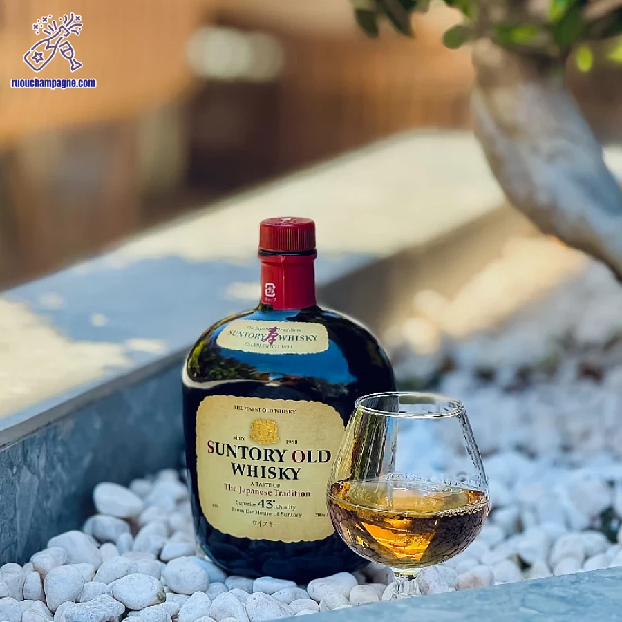 Giới thiệu rượu Suntory Old Whisky 2021
